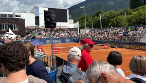 Auf dem Grandstand war am Donnerstag kein Platz mehr frei