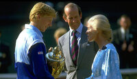 Boris Becker beim Empfang seiner ersten Wimbledon-Trophäe 1985 Boris Becker beim Empfang seiner ersten Wimbledon-Trophäe 1985