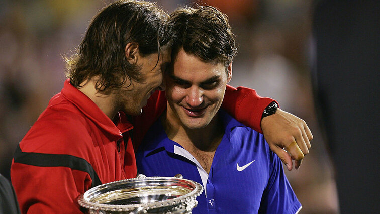 Rafael Nadal und Roger Federer nach dem Finale der Australian Open 2009