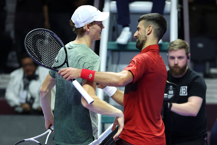 Jannik Sinner bekommt es mit Novak Djokovic zu tun Jannik Sinner bekommt es mit Novak Djokovic zu tun
