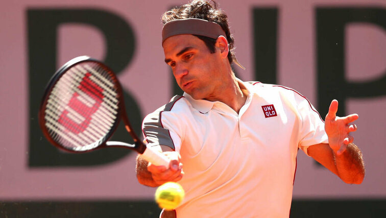 What tennis racket does Roger Federer play? · tennisnet.com