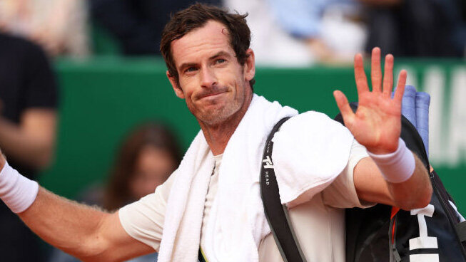 Andy Murray - birthday song during training tennisnet.com - Archysport