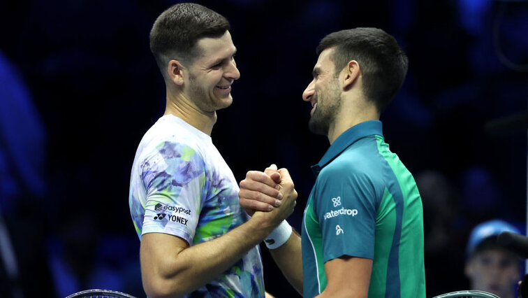 Hubert Hurkacz und Novak Djokovic bei den ATP Finals 2023