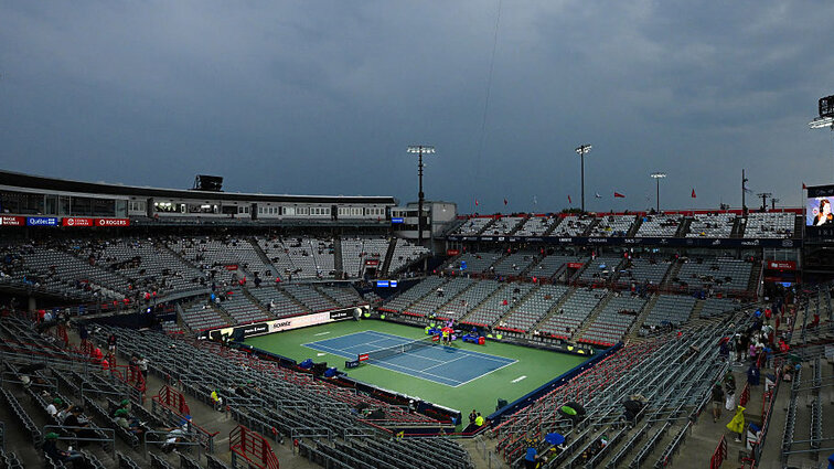 Schwere Wolken über dem Stadion in Montreal