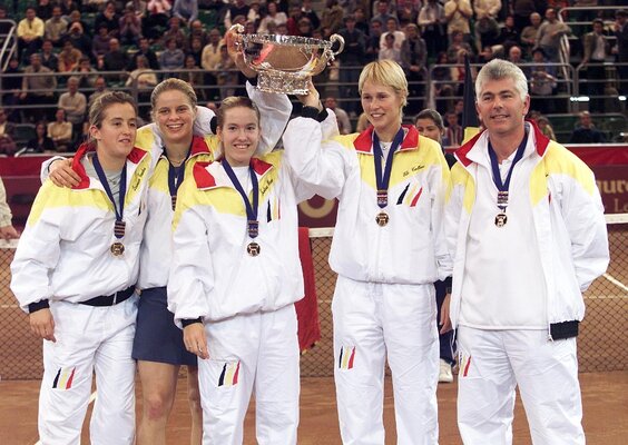 Alle SiegerTeams seit 2001 ·