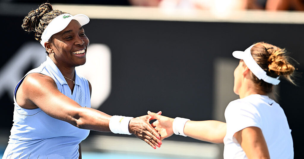 84-Jahre-auf-dem-Court-Maria-feiert-Rekordsieg-ber-Nachbarin-Williams