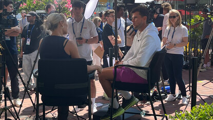 Dominic Thiem war Media Day bei den US Open 2024 ein vielge- und befragter Mann Dominic Thiem war Media Day bei den US Open 2024 ein vielge- und befragter Mann