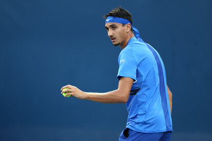 Lorenzo Sonego hat sich in Metz zum Champion gekrönt Lorenzo Sonego hat sich in Metz zum Champion gekrönt