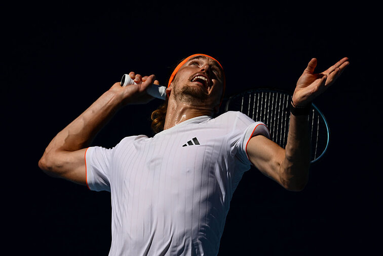 Nach einer kurzen Fehlzündung brachte Alexander Zverev den Auftaktsieg bei den Australian Open in trockene Tücher