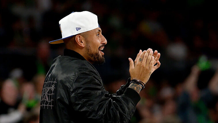 Nick Kyrgios besucht gerne Spieler der US-amerikanischen Basketball-Liga NBA. Nick Kyrgios besucht gerne Spieler der US-amerikanischen Basketball-Liga NBA.