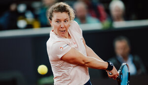 Anna-Lena Friedsam hat in Paris gegen Mona Barthel gewonnen.
