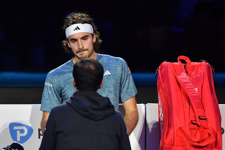Stefanos Tsitsipas musste bei den ATP Finals aufgeben Stefanos Tsitsipas musste bei den ATP Finals aufgeben