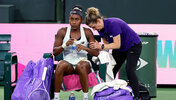 Coco Gauff musste im Match gegen Alexandra Eala vorzeitig aufgeben.
