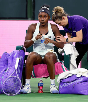 Coco Gauff musste im Match gegen Alexandra Eala vorzeitig aufgeben.