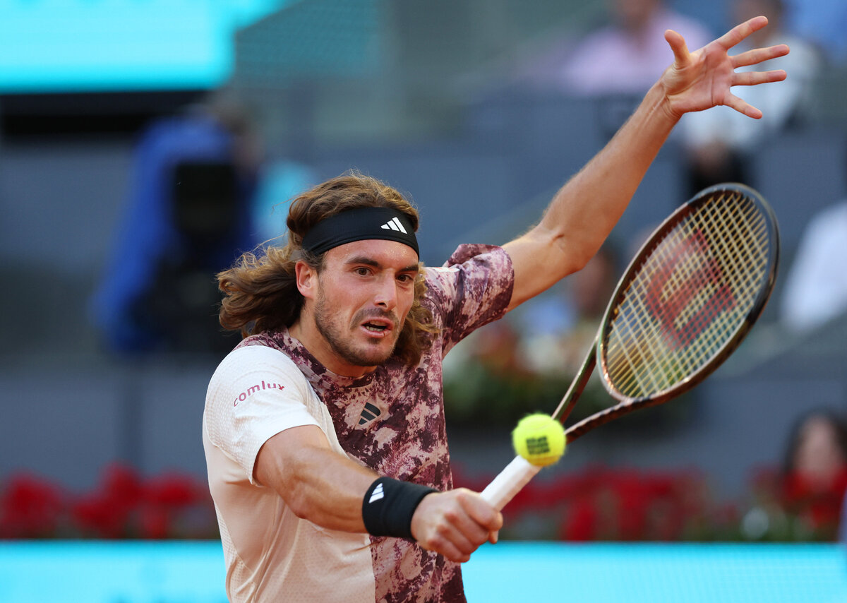 ATP Madrid Stefanos Tsitsipas fights against Baez in the round of 16 · tennisnet