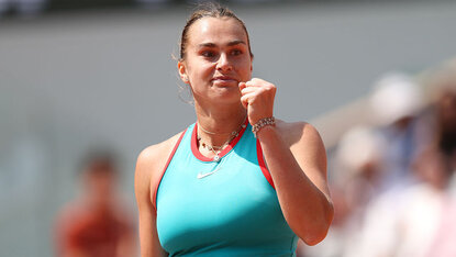 In einem hochklassigen Thriller siegte Aryna Sabalenka in Berlin nach Abwehr von vier Matchbällen gegen Elena Rybakina. Getty Images
