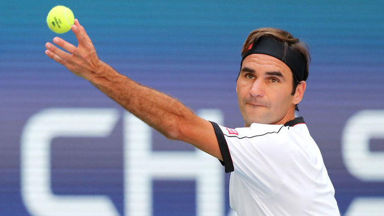 Roger Federer had no trouble with Daniel Evans