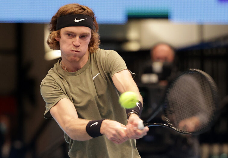 Andrey Rublev steht im Achtelfinale von Paris-Bercy Andrey Rublev steht im Achtelfinale von Paris-Bercy