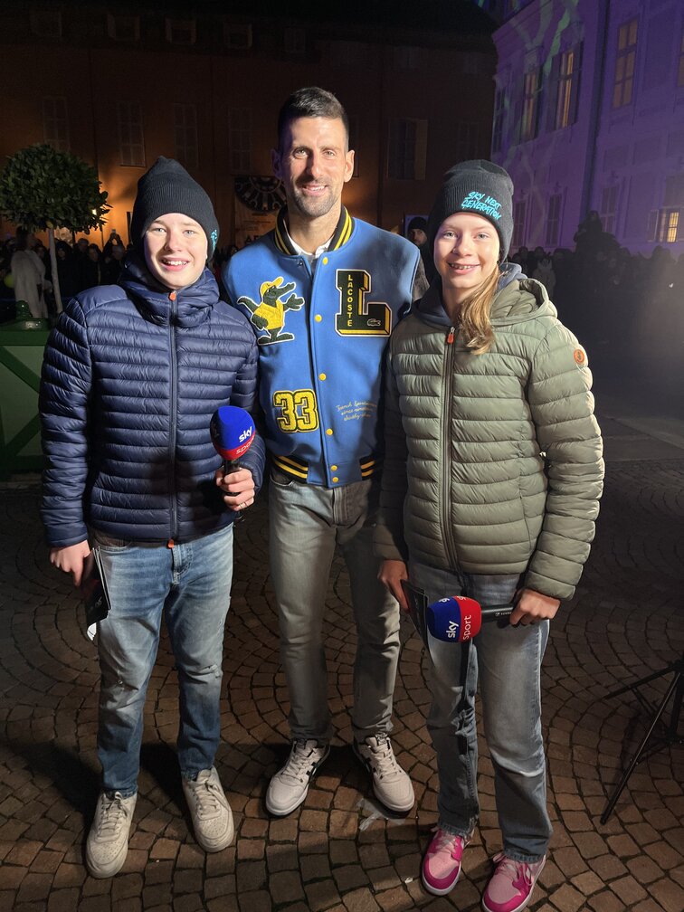 Carl-Niko und Lilly mit dem Chef persönlich: Novak Djokovic Carl-Niko und Lilly mit dem Chef persönlich: Novak Djokovic
