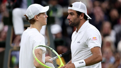 Jannik Sinner und Matteo Berrettini am Mittwochabend in Wimbledon Jannik Sinner und Matteo Berrettini am Mittwochabend in Wimbledon