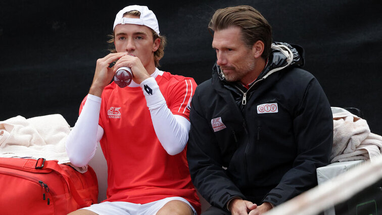 Die beiden Davis-Cup-Debütanten: Lukas Neumayer (l.) als Spieler, Alexander Peya (r.) als Kapitän. GEPA Pictures