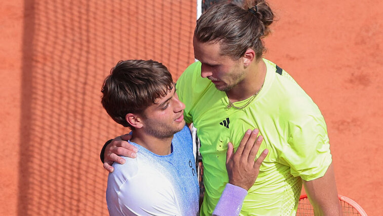 Flavio Cobolli und Alexander Zverev spielen in Paris um den Titel der French Open 2026 Flavio Cobolli und Alexander Zverev spielen in Paris um den Titel der French Open 2026