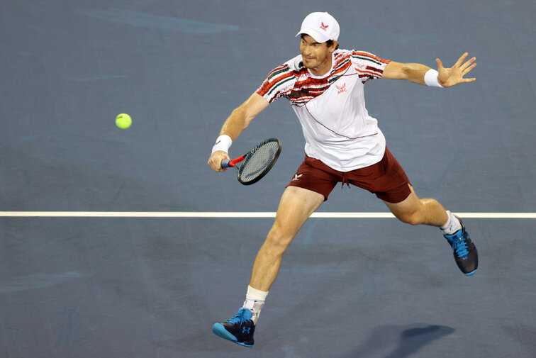 Andy Murray besiegte Richard Gasquet in zwei Sätzen Andy Murray defeated Richard Gasquet in straight sets