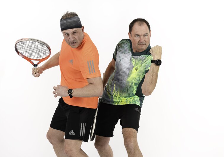 Friedrich Nowak und Karl Straßberger wollen einen neuen Weltrekord im Dauer-Tennis aufstellen
