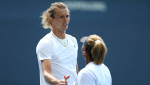 Alexander Zverev scheiterte in der ersten Runde des Mixed-Wettbewerbs der US Open mit Partnerin Taylor Townsend.