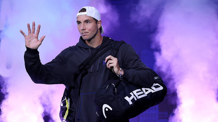 Jan-Lennard Struff eröffnet in Tokio das Duell im Davis Cup gegen Japan. Jan-Lennard Struff eröffnet in Tokio das Duell im Davis Cup gegen Japan.
