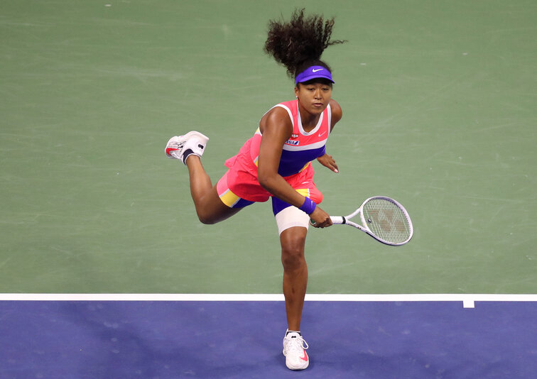 Naomi Osaka steht souverän in Runde drei der US Open Naomi Osaka steht souverän in Runde drei der US Open