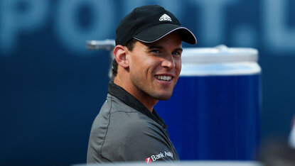 Dominic Thiem begnügt sich zunächst mit sieben Gästen Dominic Thiem begnügt sich zunächst mit sieben Gästen
