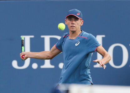 Alex de Minaur Alex de Minaur hat in Lleyton Hewitt einen erfahrenen Mentor