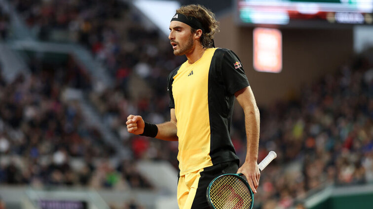 Ohne große Mühe schaffte Stefanos Tsitsipas den Einzug ins Achtelfinale der French Open 2024. Ohne große Mühe schaffte Stefanos Tsitsipas den Einzug ins Achtelfinale der French Open 2024.