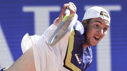 Jan-Lennard Struff Jan-Lennard Struff muss sich in Berlin schon auf Hartplatz umstellen