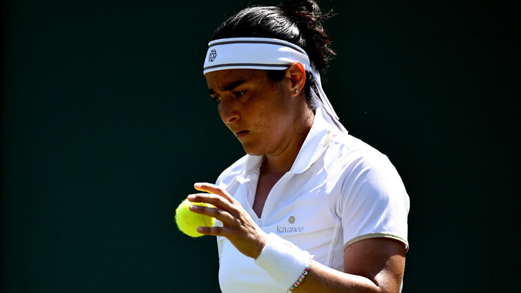 Ons Jabeur warnt mit eindringlichen Worten vor dem zermürbenden Terminkalender auf der Tour.