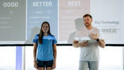 Fabian Gärtner (re.) weiß als Brand Trainer von ASICS ganz genau, worauf es bei einem guten Produkt ankommt.