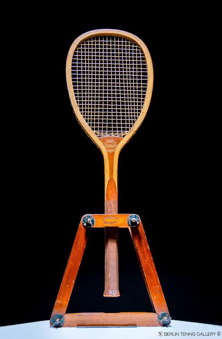 Der "F.H. Ayres Ltd. The Handicap" Der "F.H. Ayres Ltd. The Handicap"