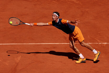 Daniel Altmaier musste sich in der ersten Runde des Sandplatz-Turniers in Genf dem Spanier Roberto Carballes Baena geschlagen geben