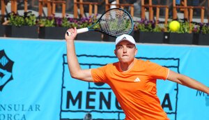 Justin Engel in Menorca