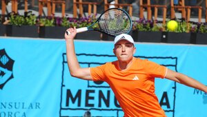 Justin Engel in Menorca