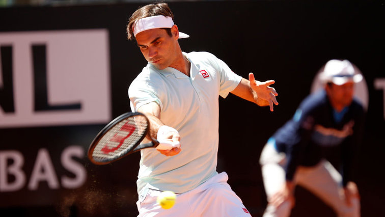 Roger Federer had no problems with Joao Sousa