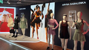 Qinwen Zheng und Aryna Sabalenka dominieren im Nike-Store in Paris