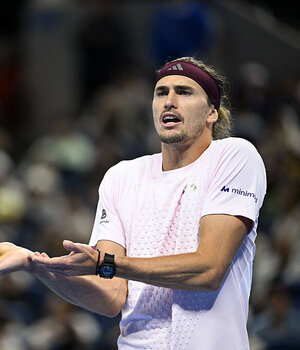 Alexander Zverev hatte gegen Novak Djokovic zu hadern