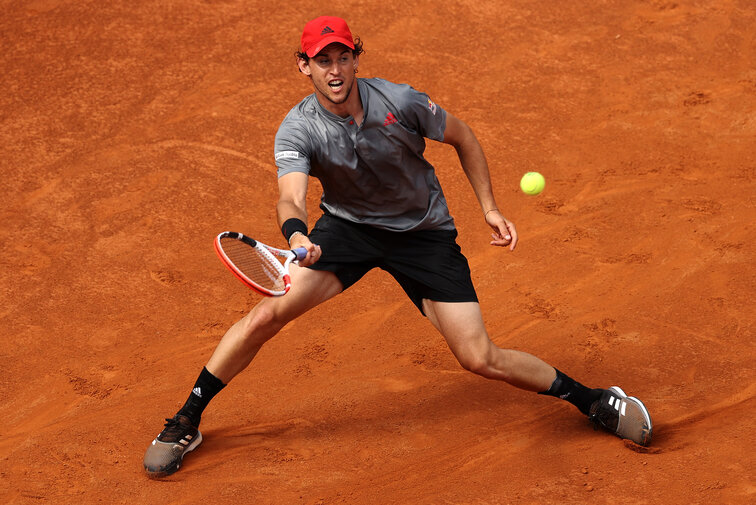Dominic Thiem bekam es im Rom-Achtelfinale mit dem Italiener Lorenzo Sonego zu tun Dominic Thiem faced the Italian Lorenzo Sonego in the Rome round of 16
