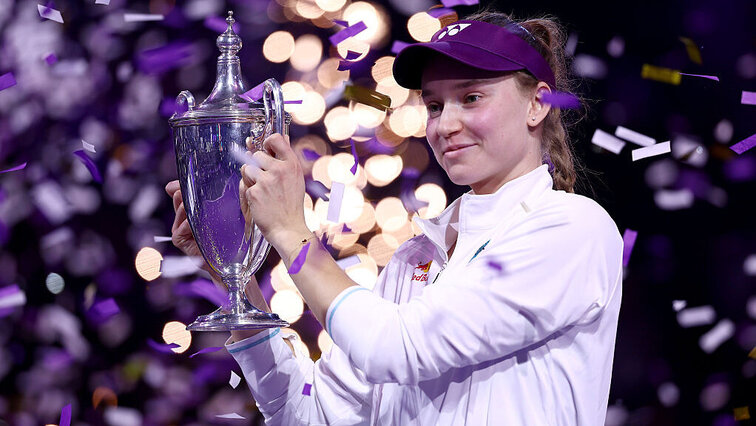Das Siegerinnen-Foto von Elena Rybakina in Riad gab es nur ohne die CEO der WTA. Getty Images