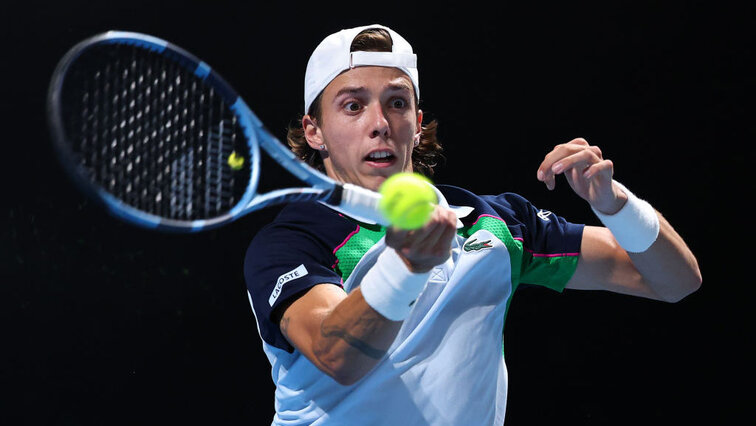 Arthur Cazaux hat seinen Einzug ins Achtelfinale von Hangzhou vor sehr leeren Tribünen bewerkstelligt Arthur Cazaux hat seinen Einzug ins Achtelfinale von Hangzhou vor sehr leeren Tribünen bewerkstelligt