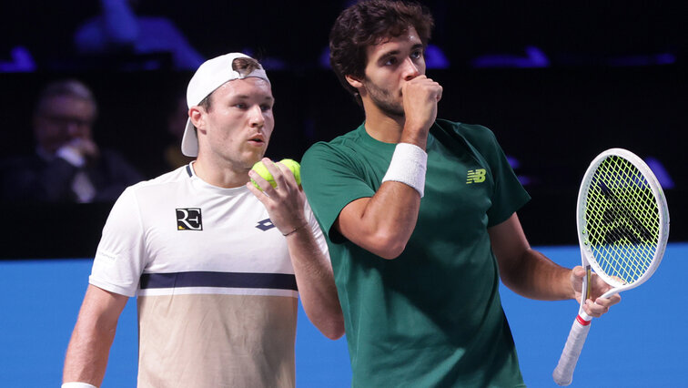 Für Lucas Miedler und Partner Francisco Cabral war in Paris im Semifinale Endstation.