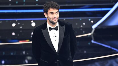 Matteo Berrettinis Popularität liegt auch in den häufigen Fernsehauftritten begründet - hier beim Musikfestival in Sanremo