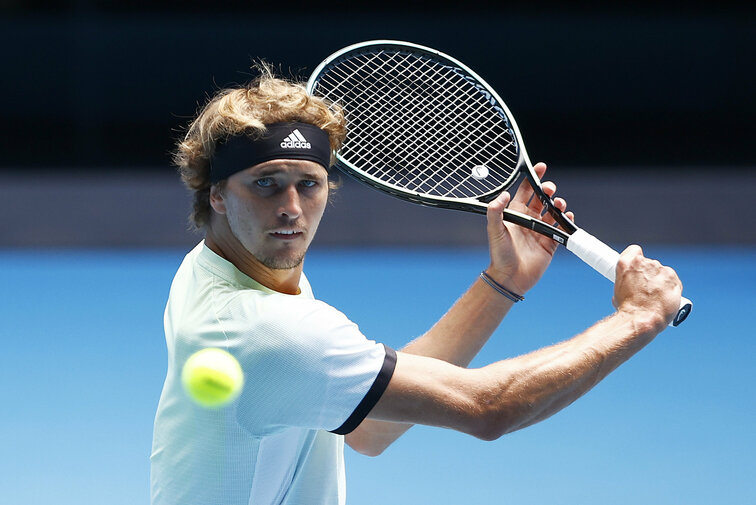 Zverev doesn't give Mannarino a chance